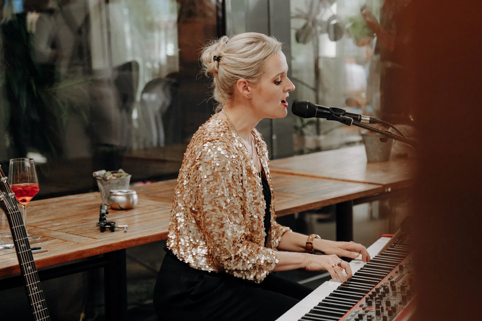 SISKA (Vocals, Git, Piano) - The Little Button's, Franziska Langer